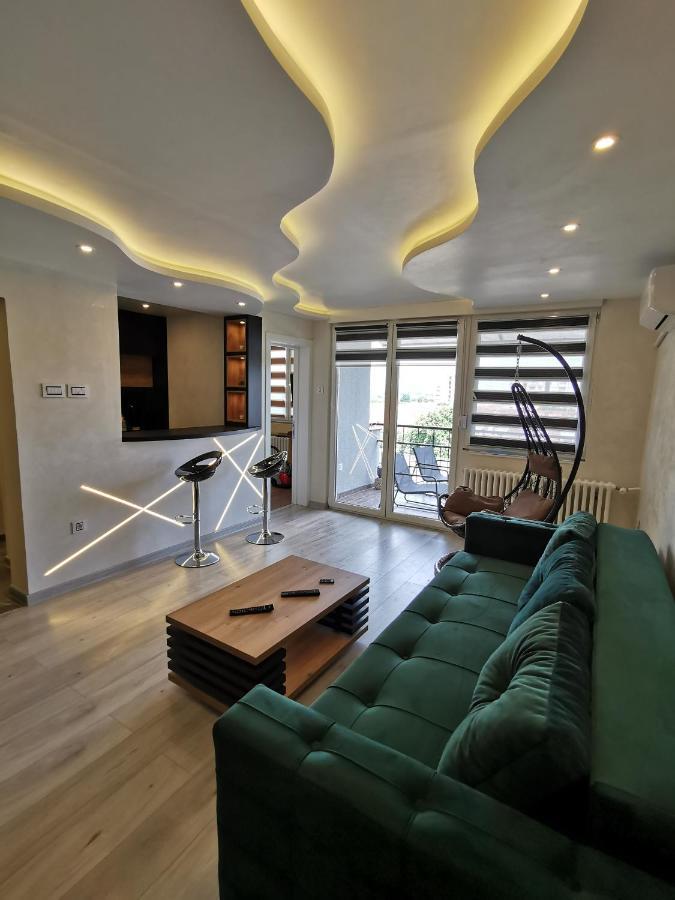 Brend New Luxurious Apartment In Downtown With Free Parking Novi Sad Exterior foto