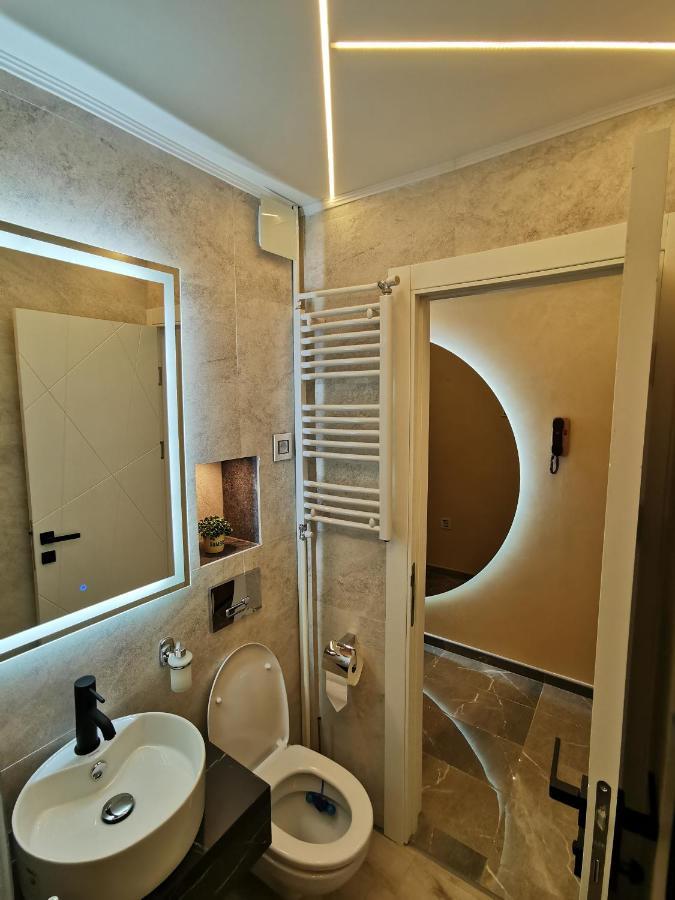 Brend New Luxurious Apartment In Downtown With Free Parking Novi Sad Exterior foto