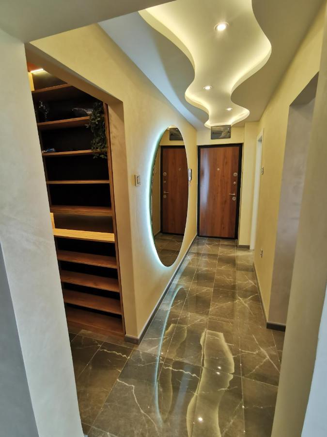 Brend New Luxurious Apartment In Downtown With Free Parking Novi Sad Exterior foto